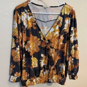 Gimmicks by BKE Blouse